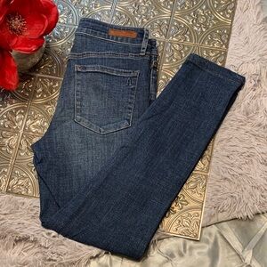 🌹Articles Of Society “SARAH SKINNY ” DENIM Jeans